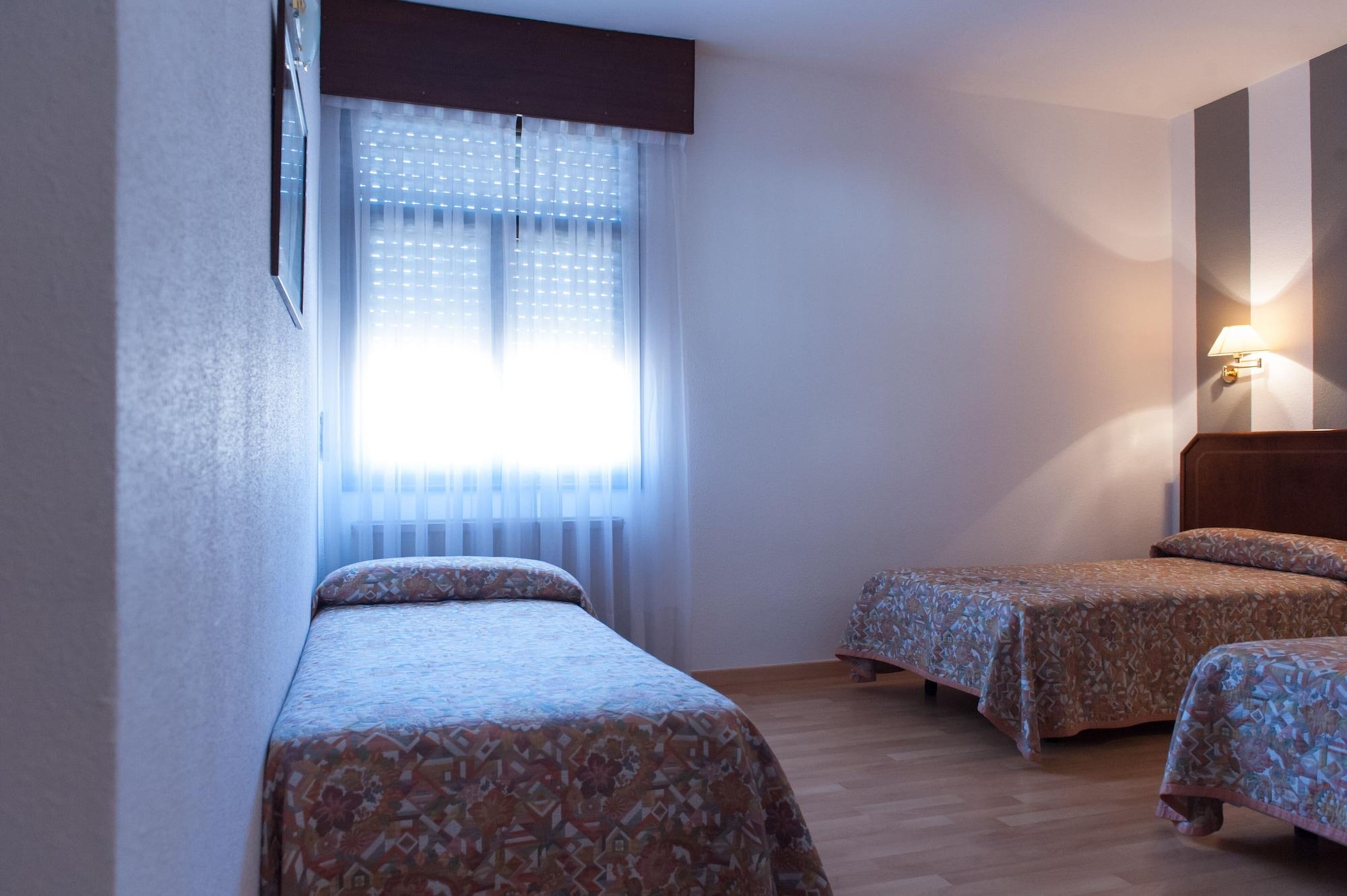 Hotel Unzaga Plaza Éibar Esterno foto
