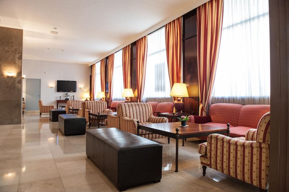 Hotel Unzaga Plaza Éibar Esterno foto
