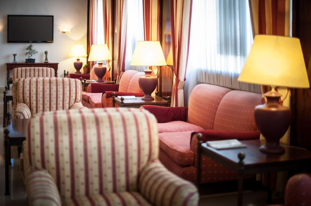 Hotel Unzaga Plaza Éibar Esterno foto